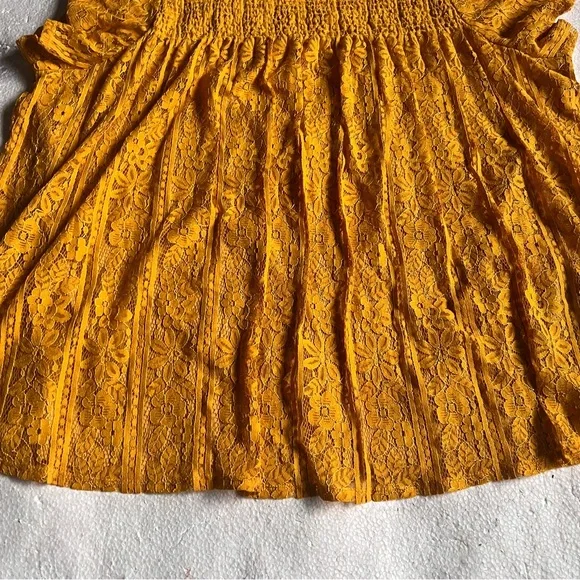 Kate & Mallory Mustard Yellow Lace Blouse with Ruffles-Size 2X - Picture 10 of 16